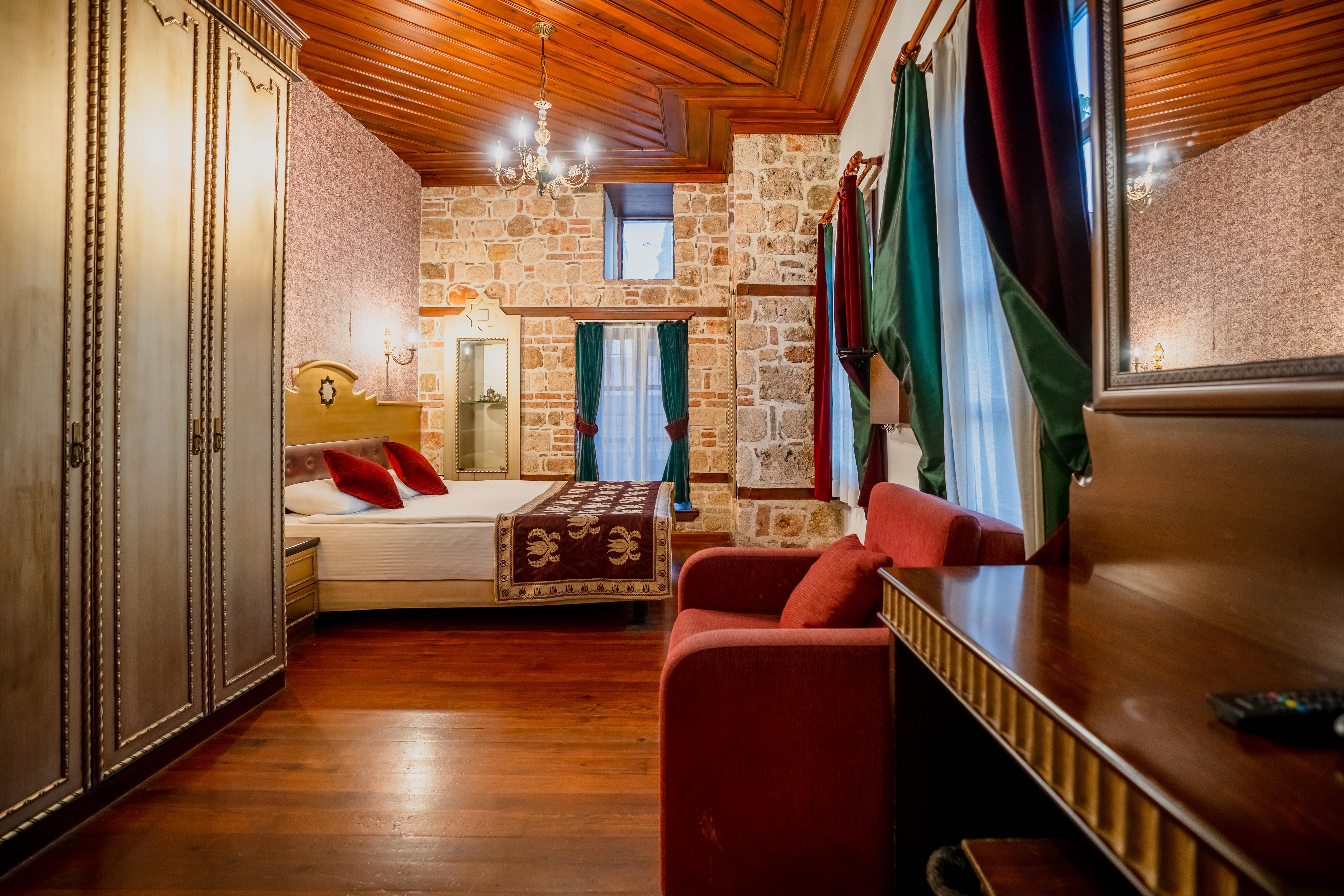 Mediterra Art Otel 4*